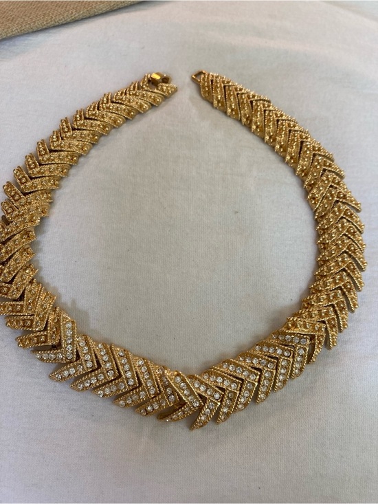 Jewelry - Statement Runway Vintage Necklace with Brilliant Crystals